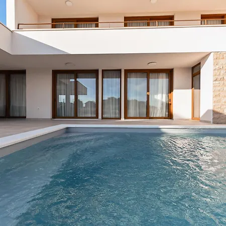 Villa House Sint *